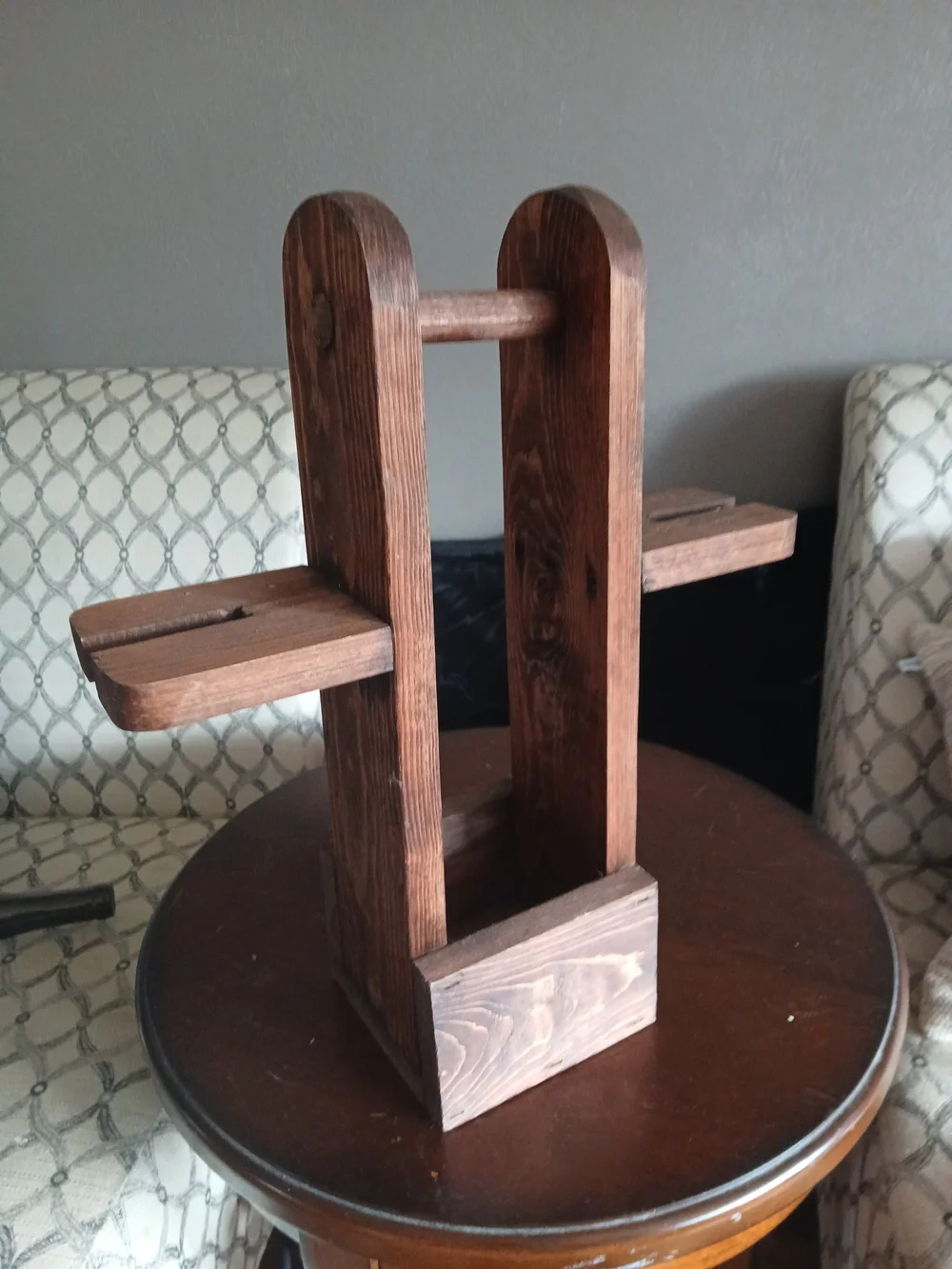 Handmade oak wine bottle and glass holder.  ×Bottle and Glasses NOT included.